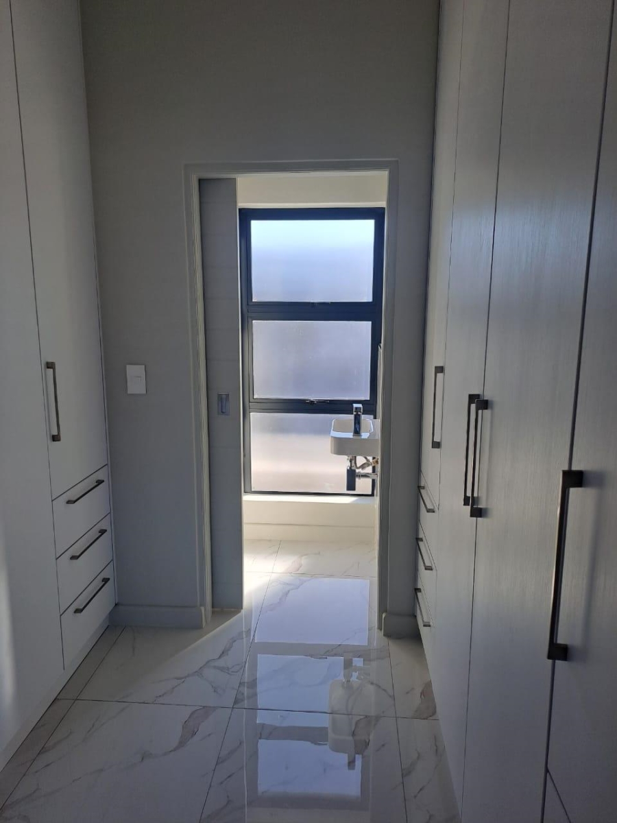 4 Bedroom Property for Sale in Sandown Western Cape